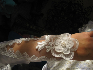 продам красивое пышное белое свадебное платье - Изображение #3, Объявление #696191