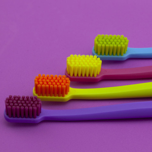 Зубная щетка с мягкой щетиной Revyline SM6000 Smart в разных цветах - Изображение #1, Объявление #1735630